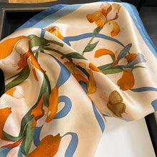 2023 Korean version of spring and autumn new fashion mulberry silk scarf female real silk 53 small square scarf decorative scarf shawl scarf